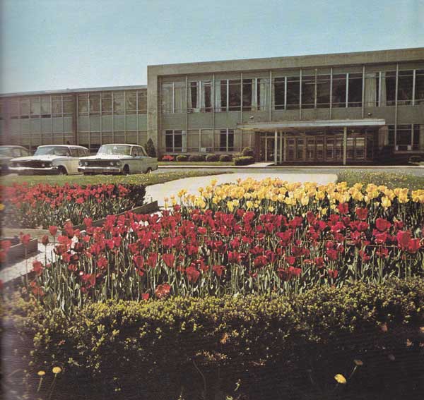 1970-Union-Catholic-front---tulips-Girls'-Yearbook