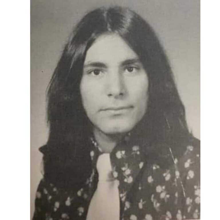 Steve Vai High School senior picture